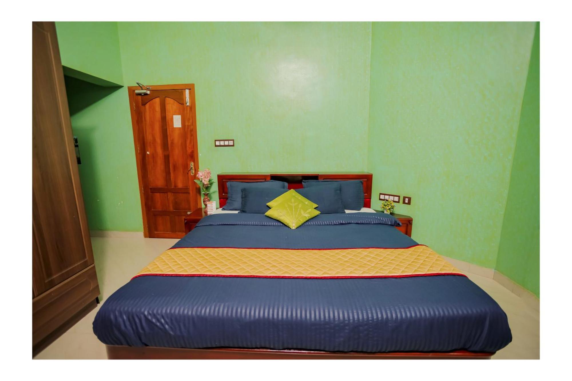 Hotel Gilead Holliday Tāmarakulam Exterior foto