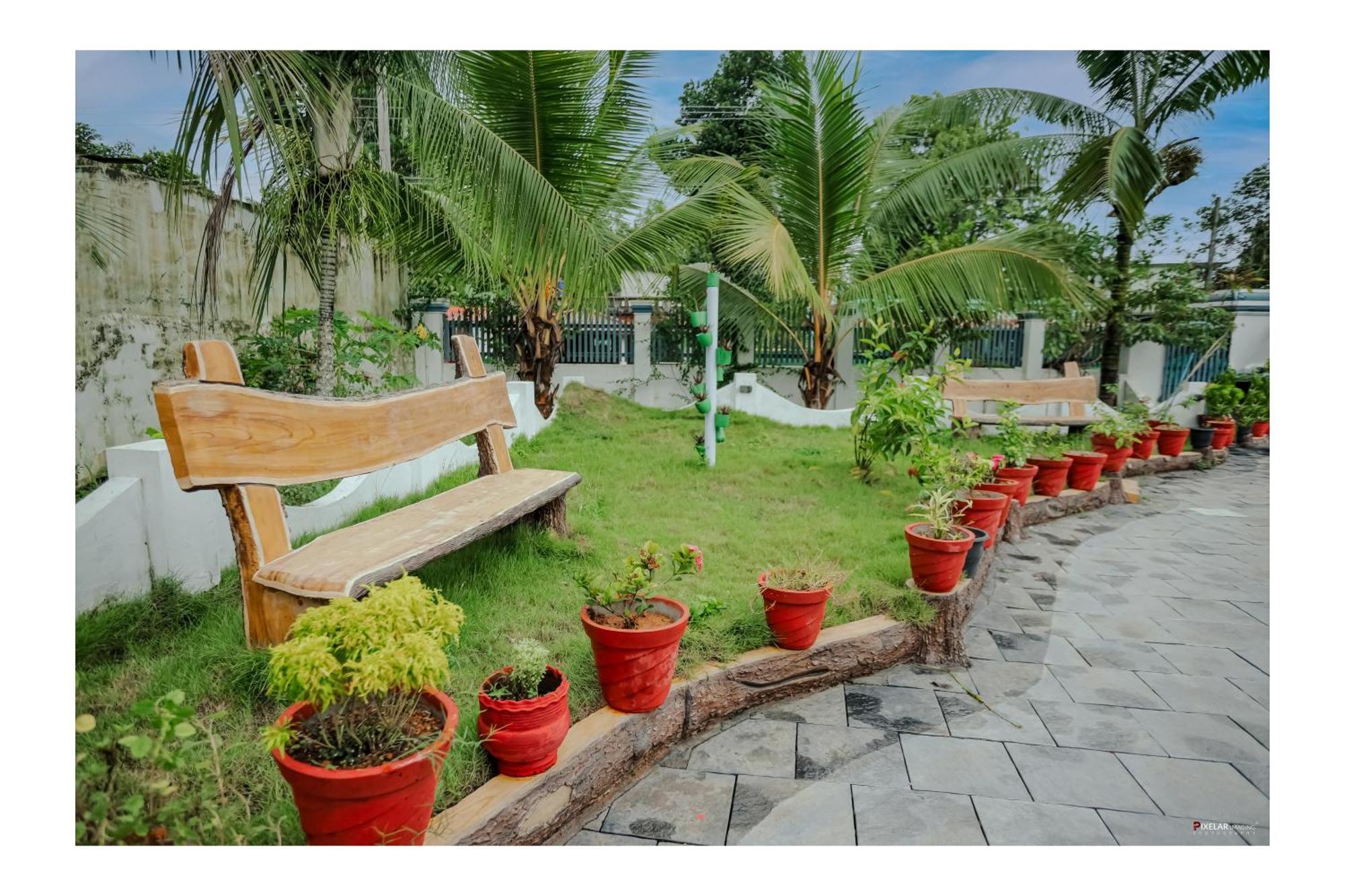 Hotel Gilead Holliday Tāmarakulam Exterior foto